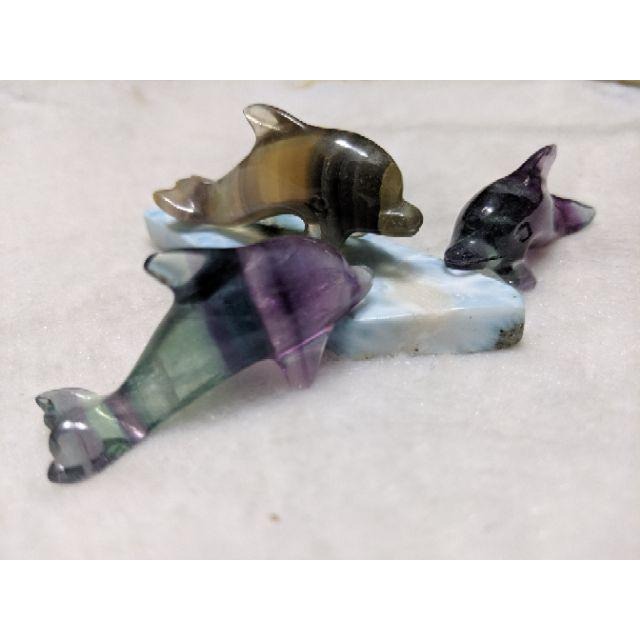 螢石海豚-紫(賣出)、綠、黃-細節圖2