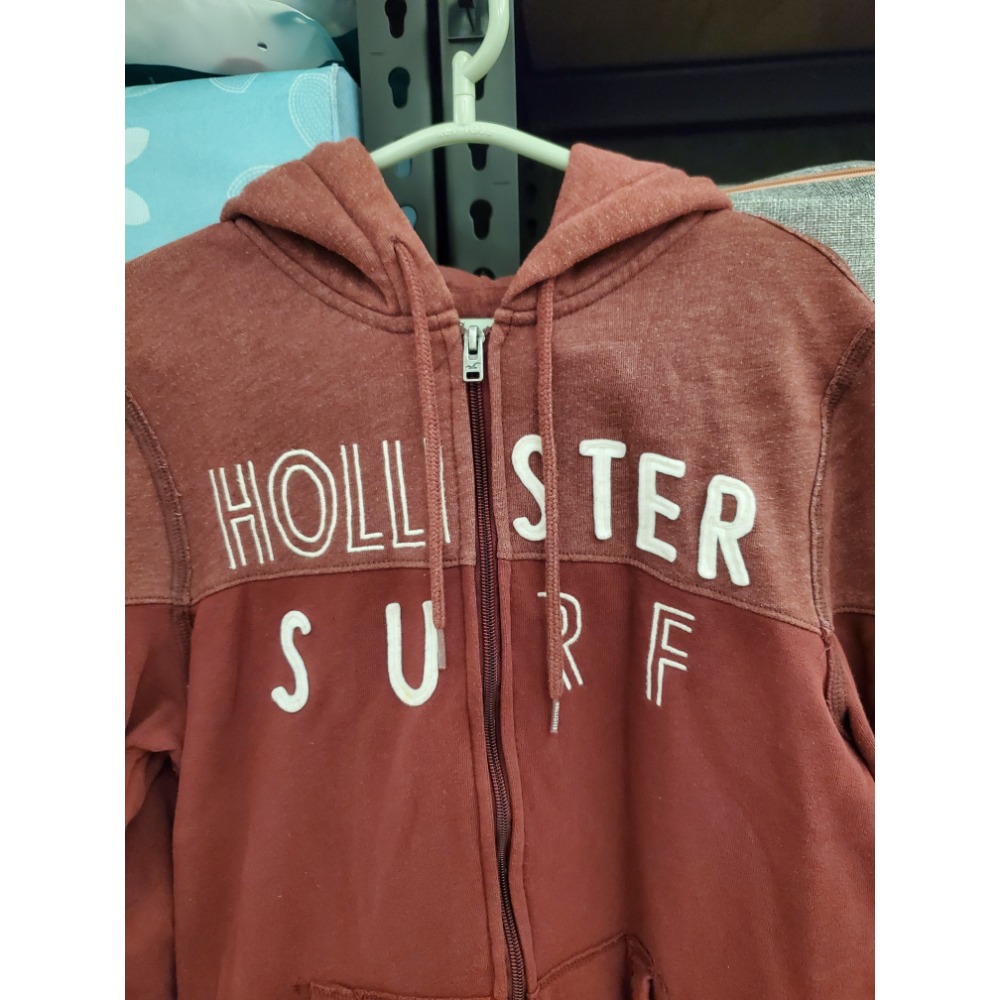 二手 男款 Hollister Surf 海鷗 Hollister  經典電繡大海鷗連帽外套-酒紅色（S)-細節圖2