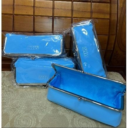 全新 現貨  LOWRYS FARM 簡約皮質口金包 水藍置物包 手飾包 化妝包-細節圖2