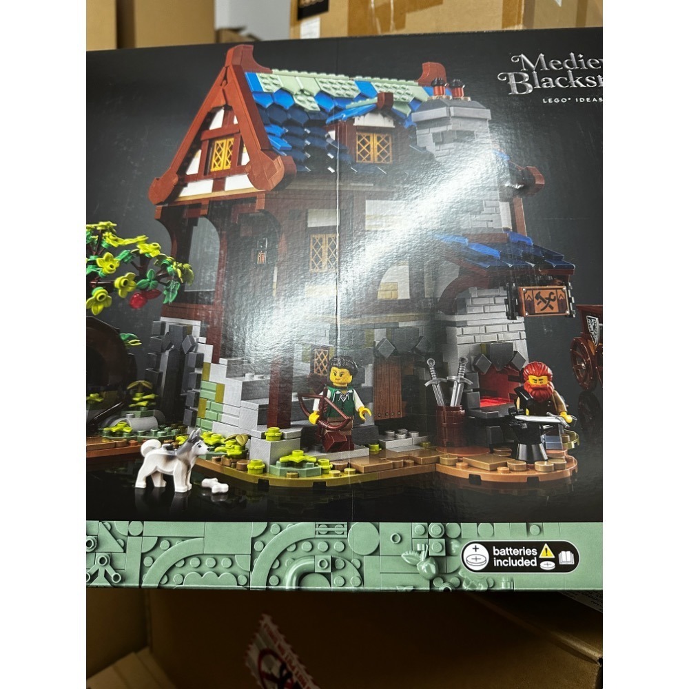 《嗨樂高》LEGO 21325 IDEAS 中世紀鐵匠小屋(輕盒損)-細節圖3