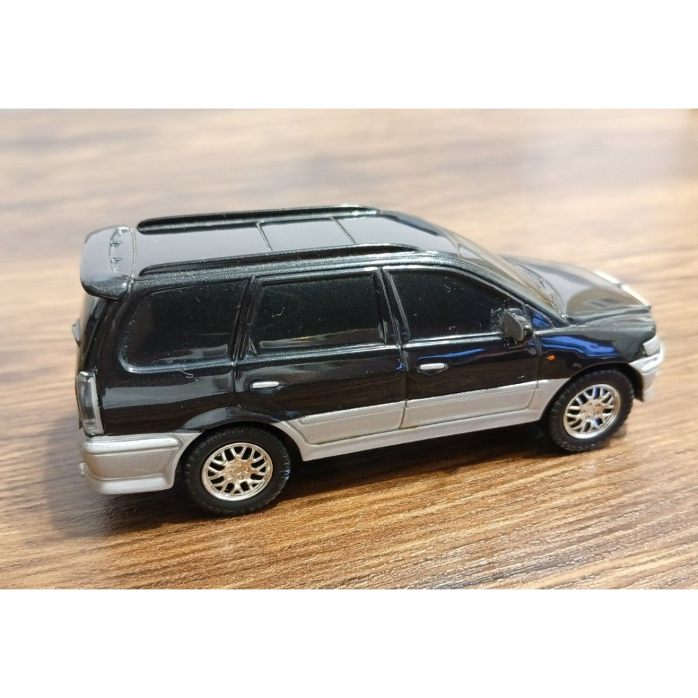 【絕版收藏】1: 43 MITSUBISHI 第一代 Savrin 幸福力 原廠塑膠模型車/迴力車（經典黑銀雙色）-細節圖5