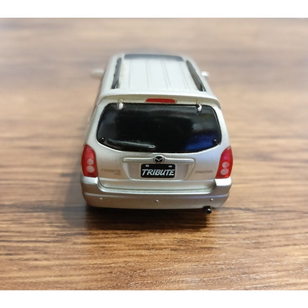 【絕版收藏】MAZDA Tribute 邱比特 1:43 原廠模型車 迴力車（銀色/無盒）-細節圖3