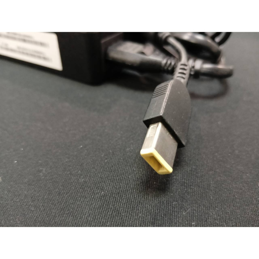 💻 【二手 I Lenovo 聯想】原廠 45W 筆電變壓器｜ADLX45NDC2A｜20V 2.25A｜方口帶針-細節圖3