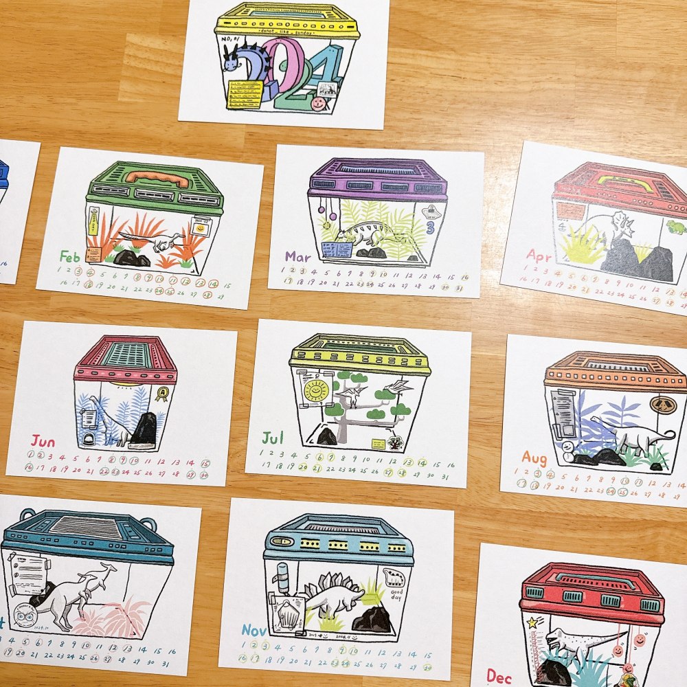 <木木·仕事部屋 Mu Mu Studio> 星期天拯救計畫 2024 桌曆 行事曆 桌曆卡 恐龍 月曆 共13張 卡片-細節圖2