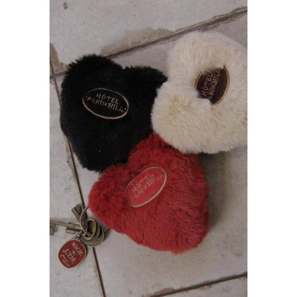 ʜᴀʀᴜᴅᴀɪʟʏ🌙 預購｜hotel827 FluffyHeartKeychain蓬鬆愛心形吊飾 復古毛絨鑰匙圈 裝飾-細節圖3