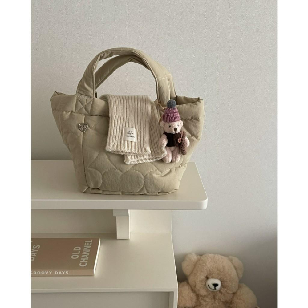 ʜᴀʀᴜᴅᴀɪʟʏ🌙 預購｜韓國 愛心衍縫車縫提袋 愛心車線小提袋-細節圖5