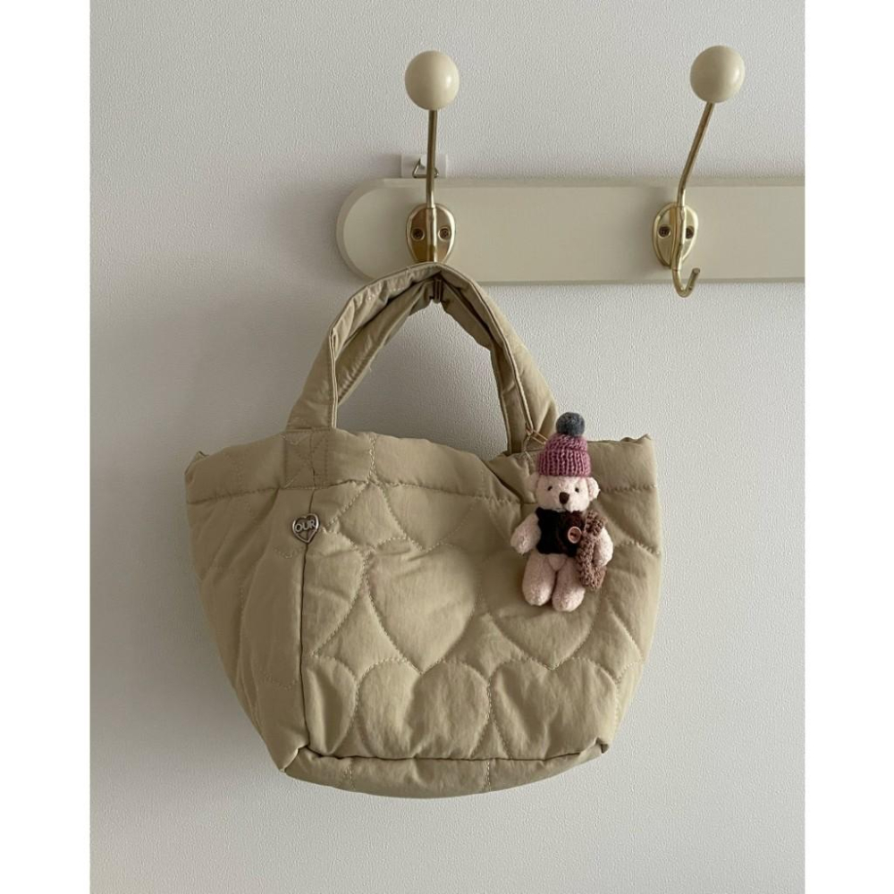 ʜᴀʀᴜᴅᴀɪʟʏ🌙 預購｜韓國 愛心衍縫車縫提袋 愛心車線小提袋-細節圖6