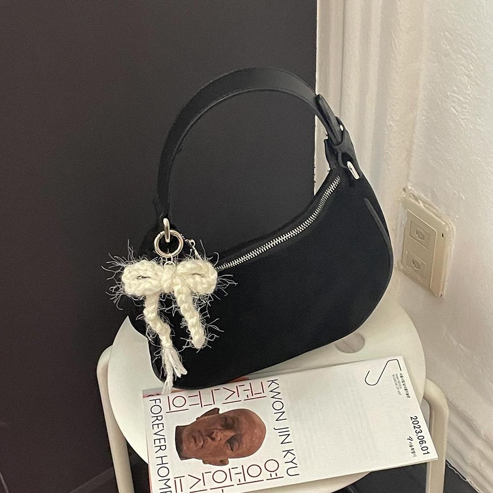 ʜᴀʀᴜᴅᴀɪʟʏ🌙  預購｜but better 粉嫩藍白羊毛蝴蝶結吊飾 掛飾 鑰匙圈-細節圖5