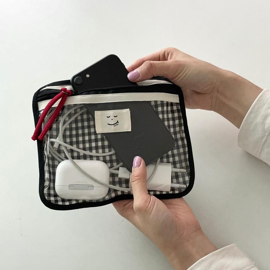 ʜᴀʀᴜᴅᴀɪʟʏ🌙  預購｜0235m PVC方格拉鍊小包 隨身小包 化妝包 旅行收納包-細節圖5
