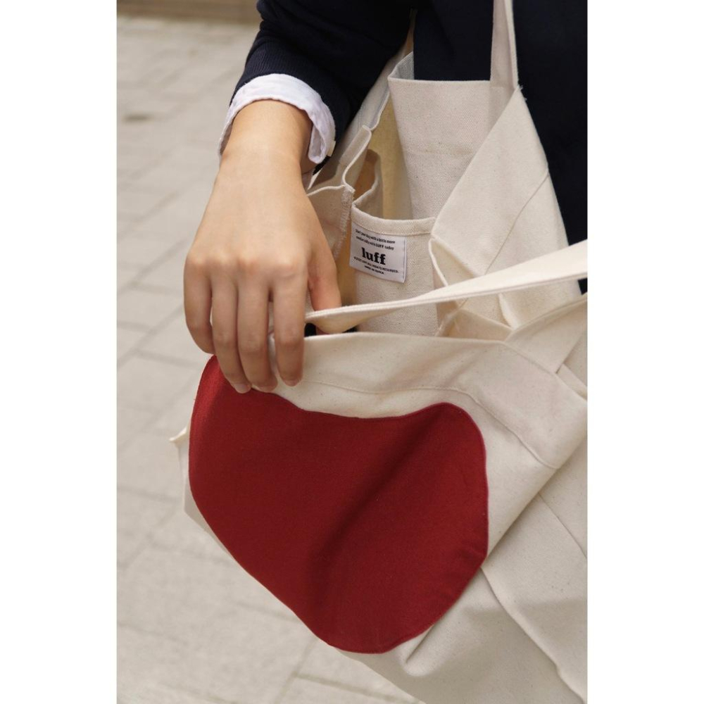ʜᴀʀᴜᴅᴀɪʟʏ🌙  現貨｜luff Heart Bag 愛心帆布袋 大容量愛心帆布包 側背帆布包-細節圖6