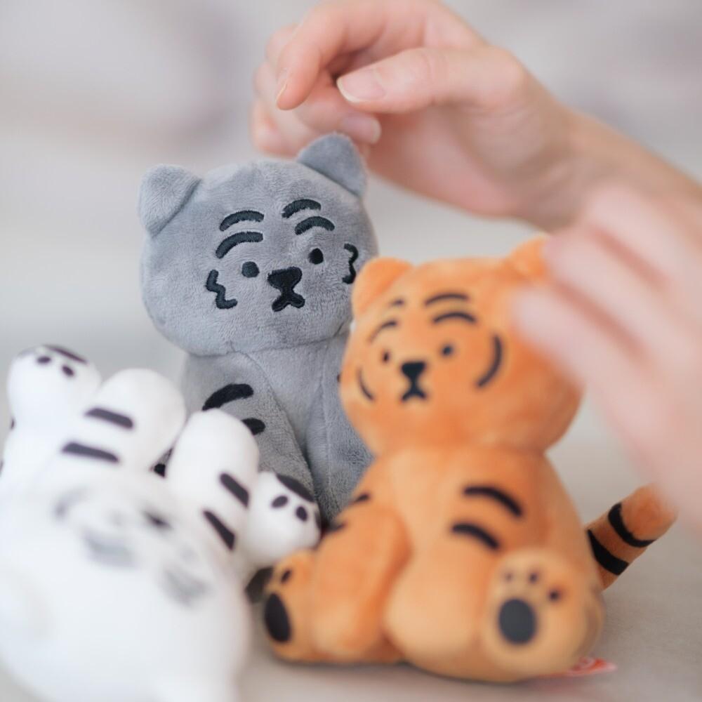 ʜᴀʀᴜᴅᴀɪʟʏ🌙  預購｜MUZIK TIGER 小老虎系列拉繩娃娃 震動娃娃 絨毛玩偶 共三款-細節圖3