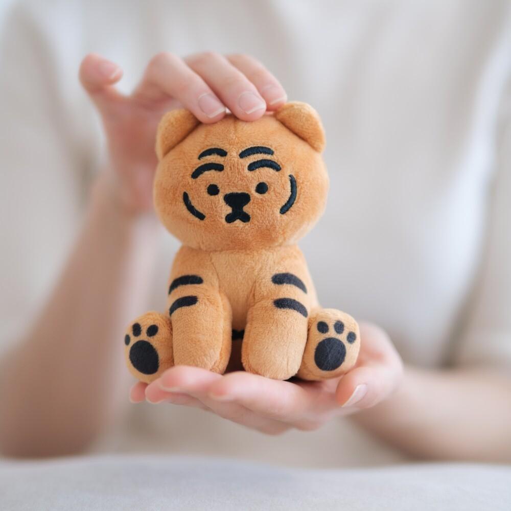 ʜᴀʀᴜᴅᴀɪʟʏ🌙  預購｜MUZIK TIGER 小老虎系列拉繩娃娃 震動娃娃 絨毛玩偶 共三款-細節圖4