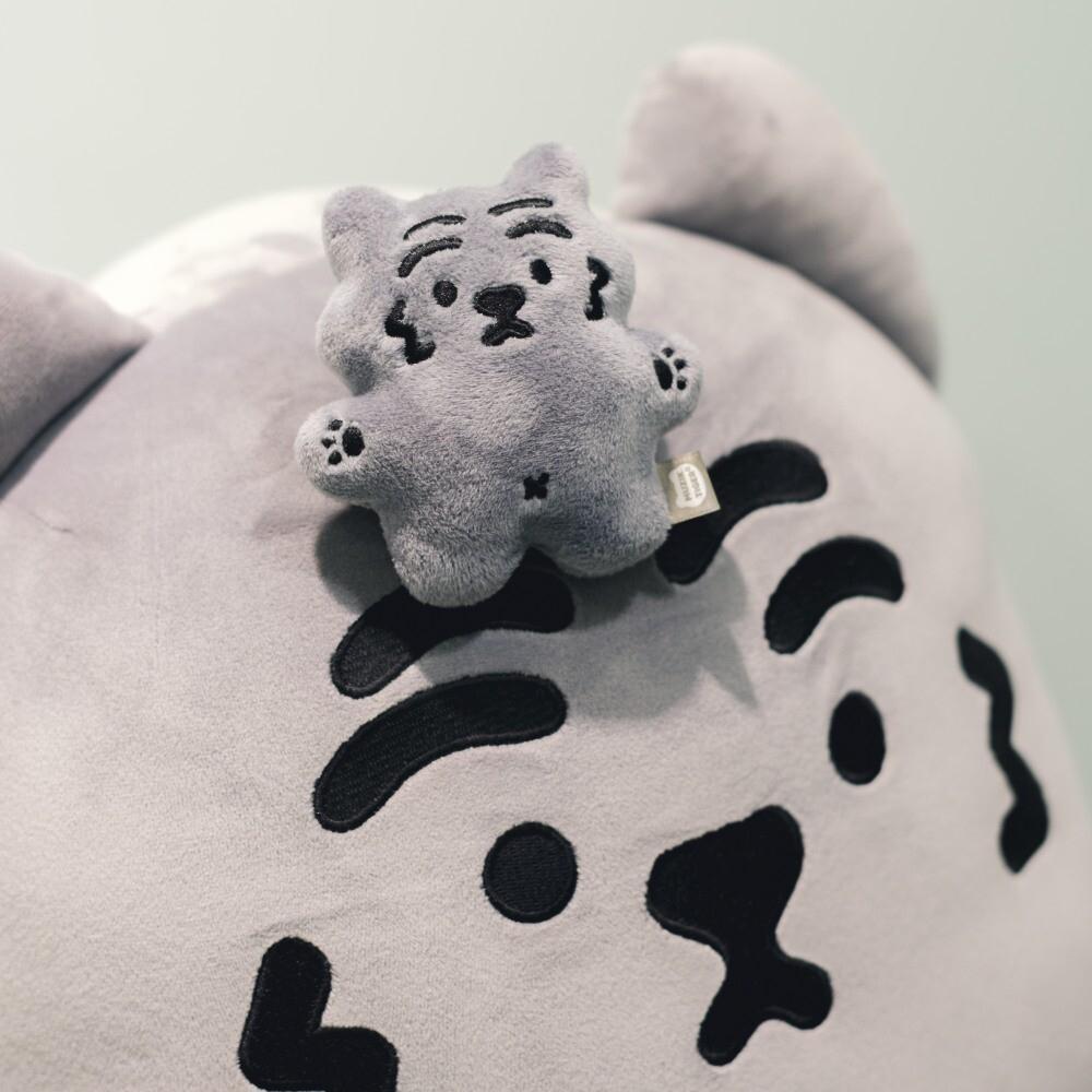 ʜᴀʀᴜᴅᴀɪʟʏ🌙 預購｜muziktiger 可愛小老虎 兔兔系列 玩偶 吊飾 掛飾 鑰匙圈-細節圖6