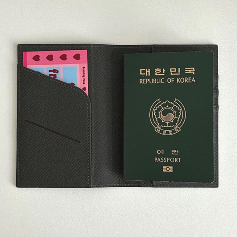 ʜᴀʀᴜᴅᴀɪʟʏ🌙 預購｜MAZZZZY  護照夾 護照本 護照收納 皮質Passport Wallet-細節圖9