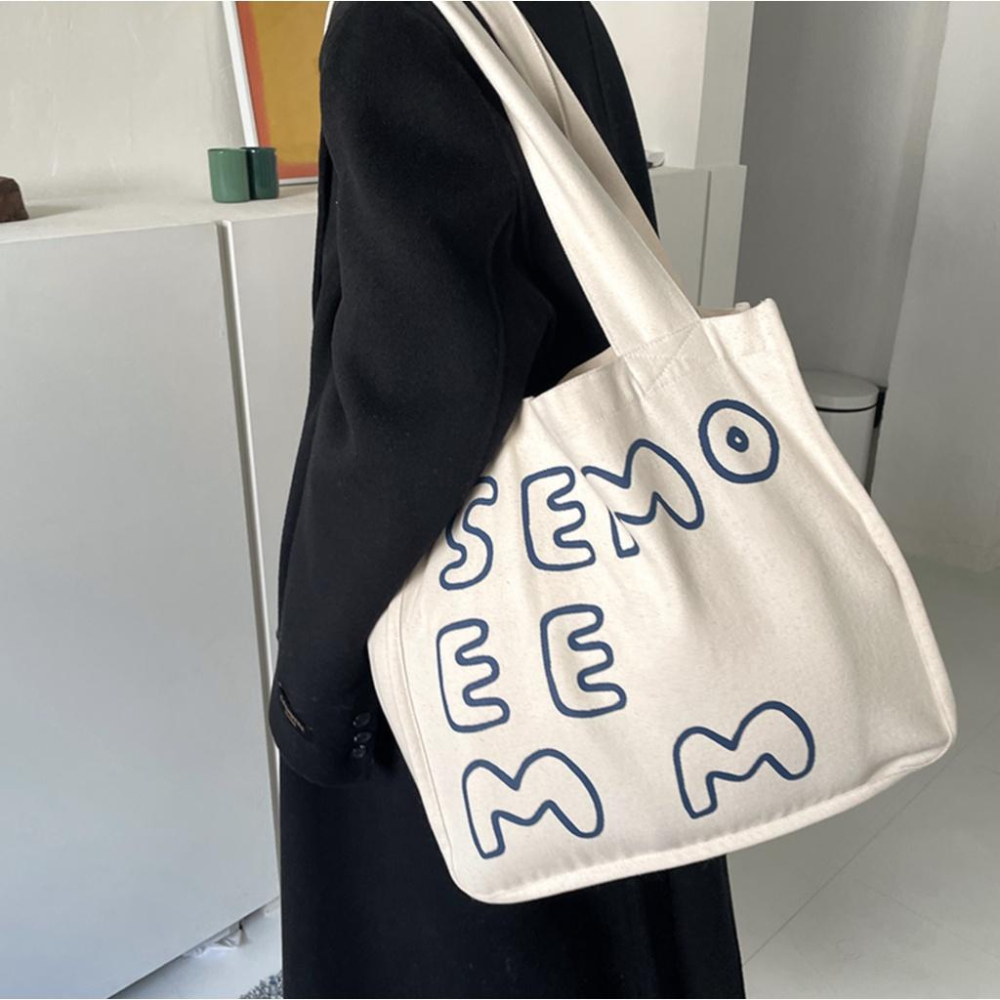 ʜᴀʀᴜᴅᴀɪʟʏ🌙  預購｜SECOND MORNING SEMO BAG 可愛胖胖LOGO大容量帆布包-細節圖3