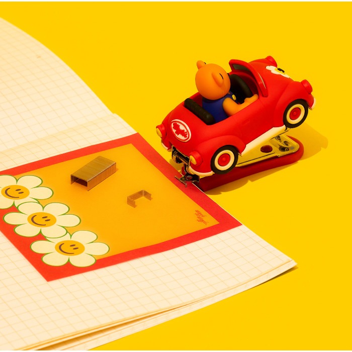 ʜᴀʀᴜᴅᴀɪʟʏ🌙 預購｜wigglewiggle 可愛角色造型釘書機 小熊車車/小花叢訂書器 辦公家用裝訂機 文具-細節圖5