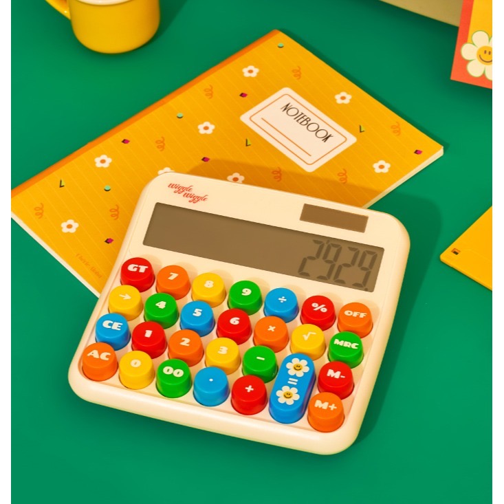 ʜᴀʀᴜᴅᴀɪʟʏ🌙 預購｜wigglewiggle 復古撞色便攜充電式計算機 圓形按鍵計算機 桌上型計算機-細節圖3