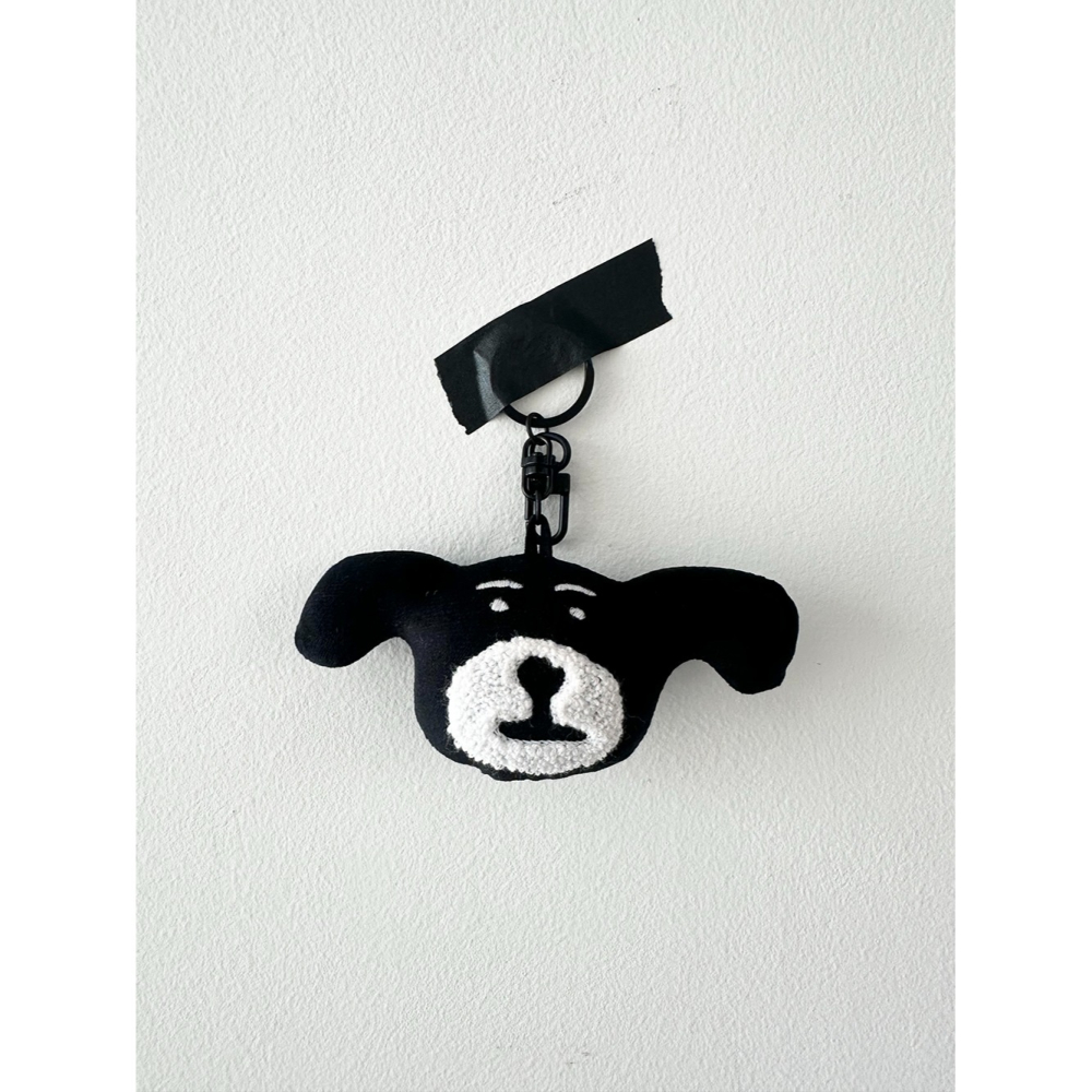 ʜᴀʀᴜᴅᴀɪʟʏ🌙 預購｜insideobject Inapsquare 黑色狗狗/愛心娃娃鑰匙圈 吊飾 掛飾 裝飾-細節圖5