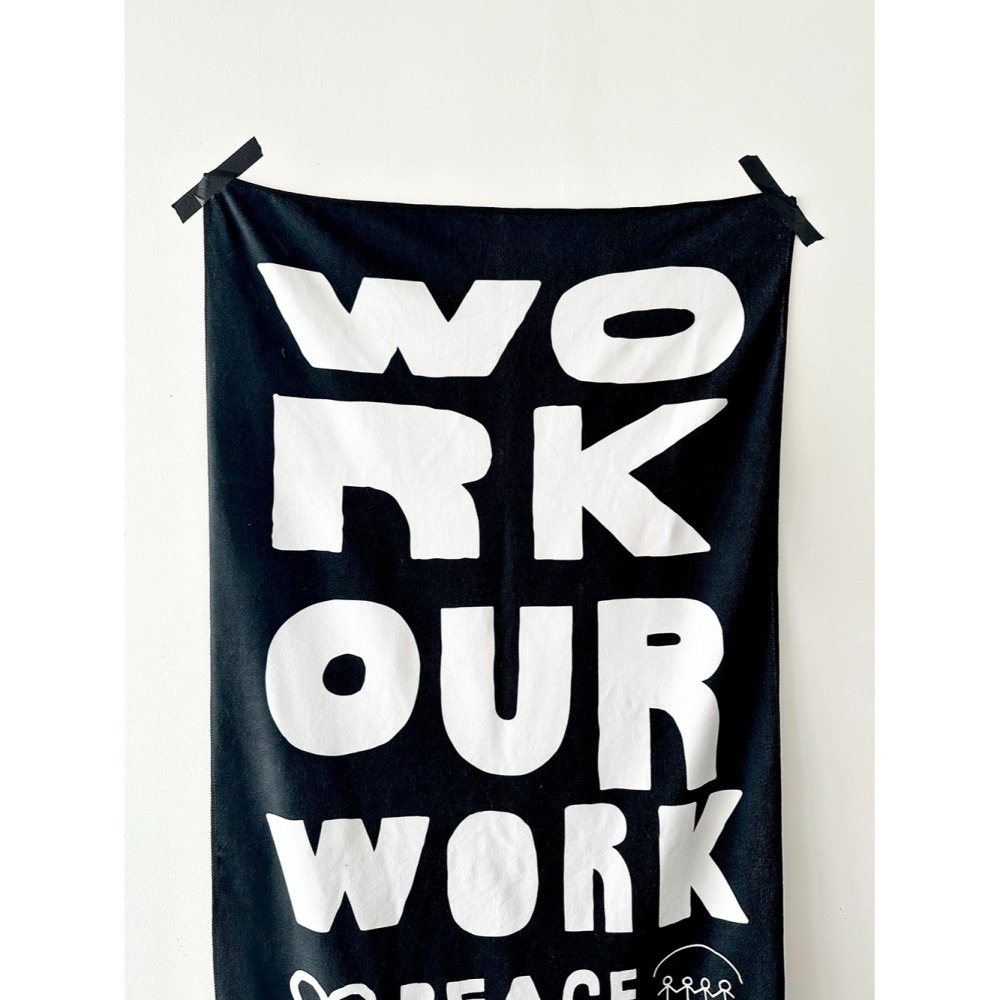 ʜᴀʀᴜᴅᴀɪʟʏ🌙 預購｜insideobject Inapsquare黑白街頭塗鴉風沙灘巾 海灘毛巾 游泳浴巾-細節圖3