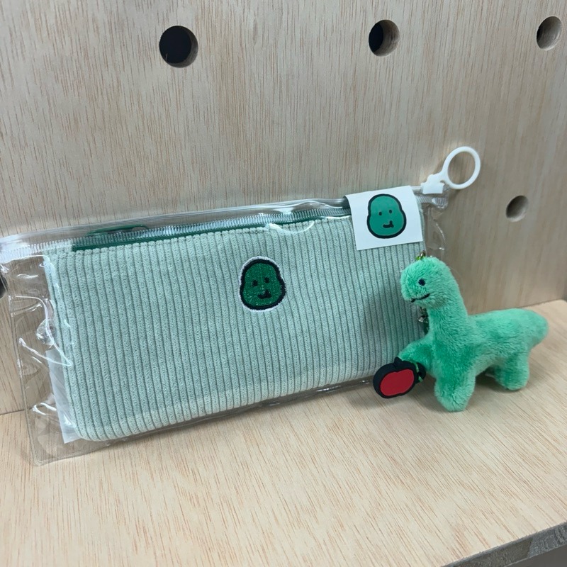 ʜᴀʀᴜᴅᴀɪʟʏ🌙 預購｜韓國文創 Joguman 小恐龍 燈芯絨筆袋 鉛筆盒-細節圖3