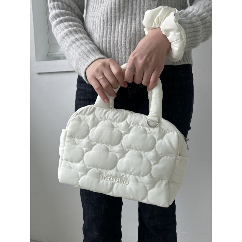 ʜᴀʀᴜᴅᴀɪʟʏ🌙 預購｜skyfolio CLOUD QUILTING BAG 雲朵絎縫手提包 輕柔手提袋 托特-細節圖2