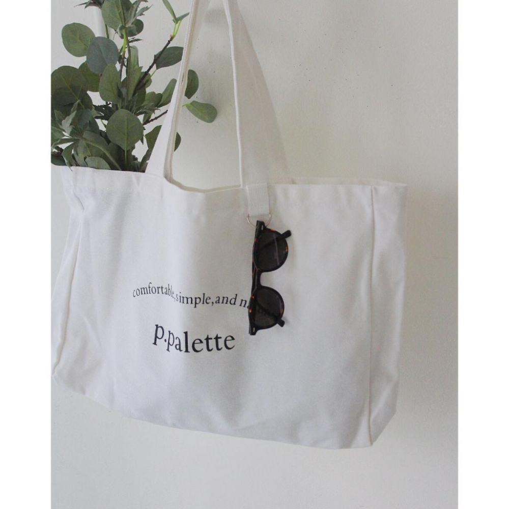 ʜᴀʀᴜᴅᴀɪʟʏ🌙  白色有貨｜p.palette 素面LOGO系列肩背包 側背包 外出包 環保背包 旅行包袋-細節圖3