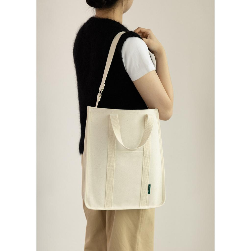 ʜᴀʀᴜᴅᴀɪʟʏ🌙  預購｜livework 黑白撞色包邊棉麻手提包 側背包 肩背包 外出包 斜背包 共三款-細節圖6