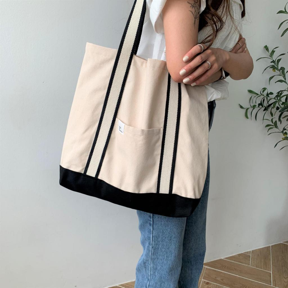 ʜᴀʀᴜᴅᴀɪʟʏ🌙  預購｜jackobag 黑白純色系列肩背包 側背包 外出包 輕便帆布包 托特包 共四款-細節圖3