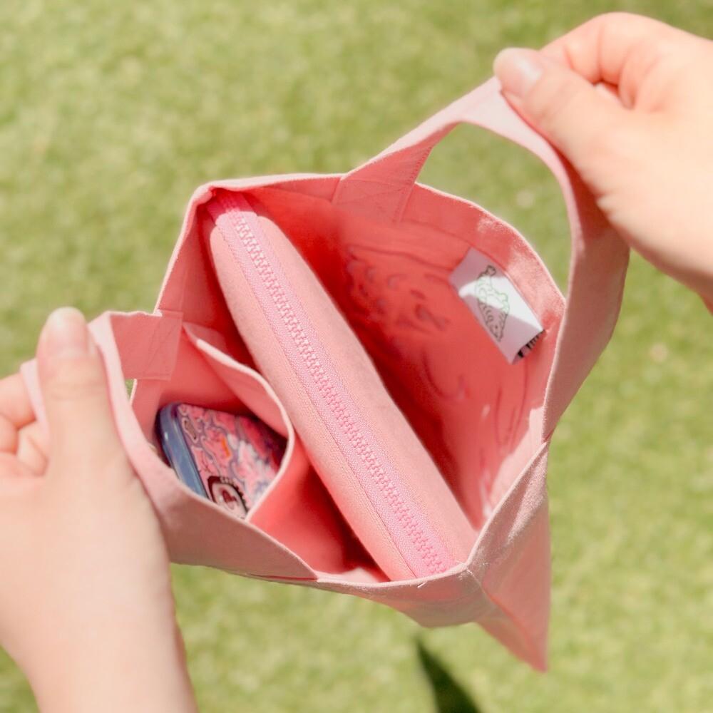 ʜᴀʀᴜᴅᴀɪʟʏ🌙  預購｜muziktiger 刺繡小老虎棉麻側背包 肩背包 外出包 旅行收納 共三款-細節圖5