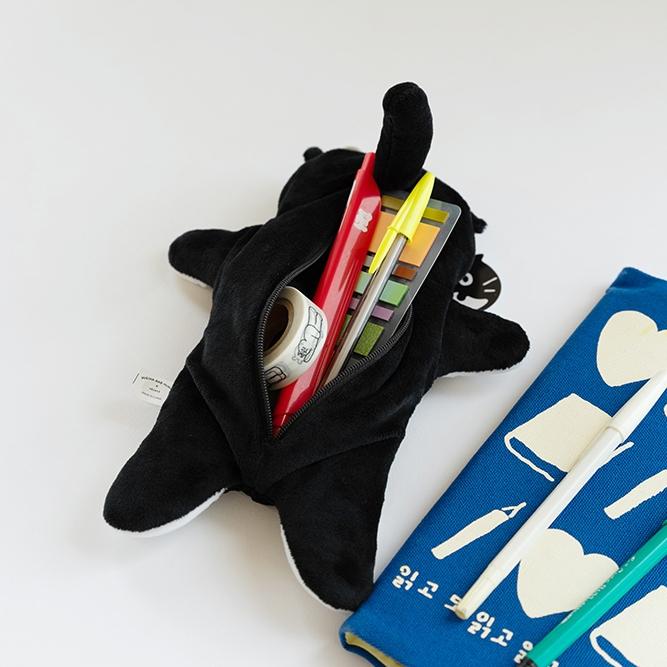 ʜᴀʀᴜᴅᴀɪʟʏ🌙 預購｜MODAERI 可愛賓士貓貓吊飾 貓咪娃娃鑰匙圈 黑白喵喵零錢包 造型鉛筆袋-細節圖7