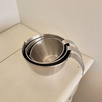 𝐒𝐭𝐚𝐲𝐜𝐨𝐳𝐲 ♡ 預購｜韓國家居・Bracket Table 料理計量杯 不鏽鋼計量杯 不鏽鋼量杯 手柄量杯-細節圖2