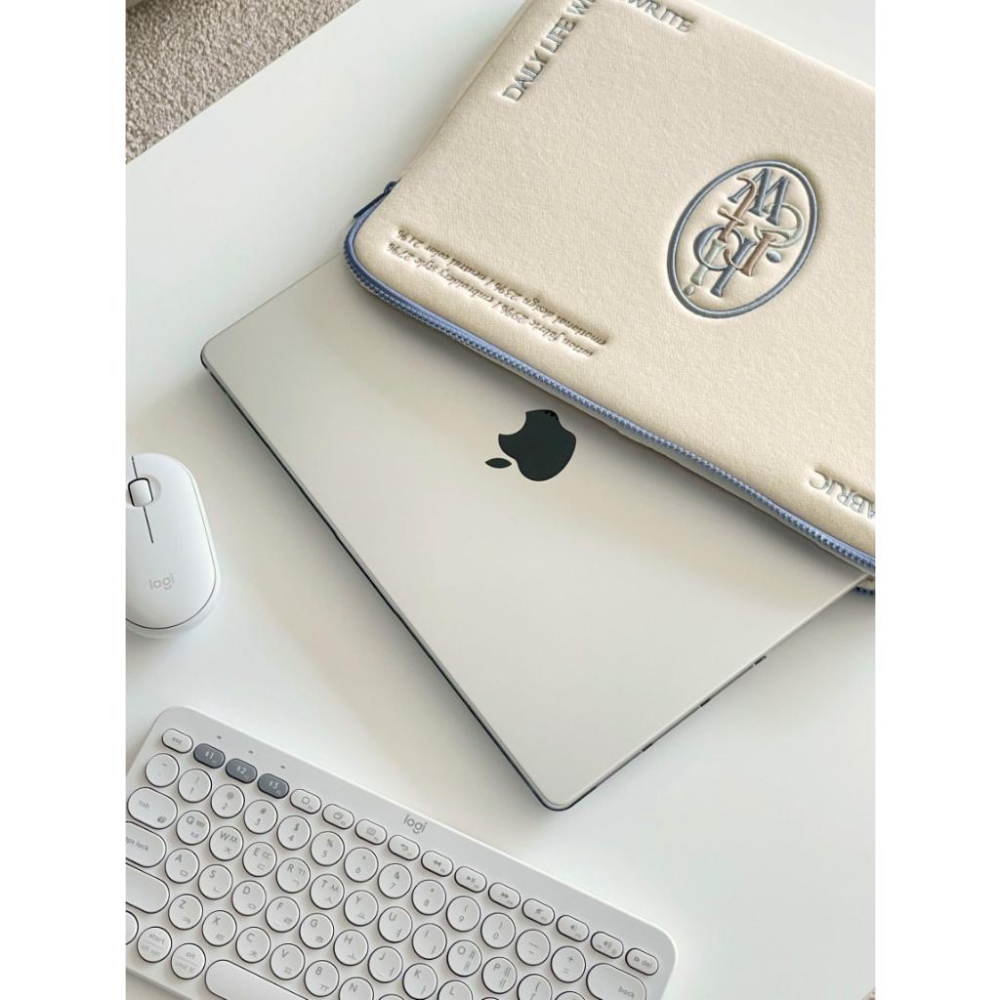 ʜᴀʀᴜᴅᴀɪʟʏ🌙  預購｜b.write 刺繡 電腦收納包 平板保護包 電腦包-細節圖6