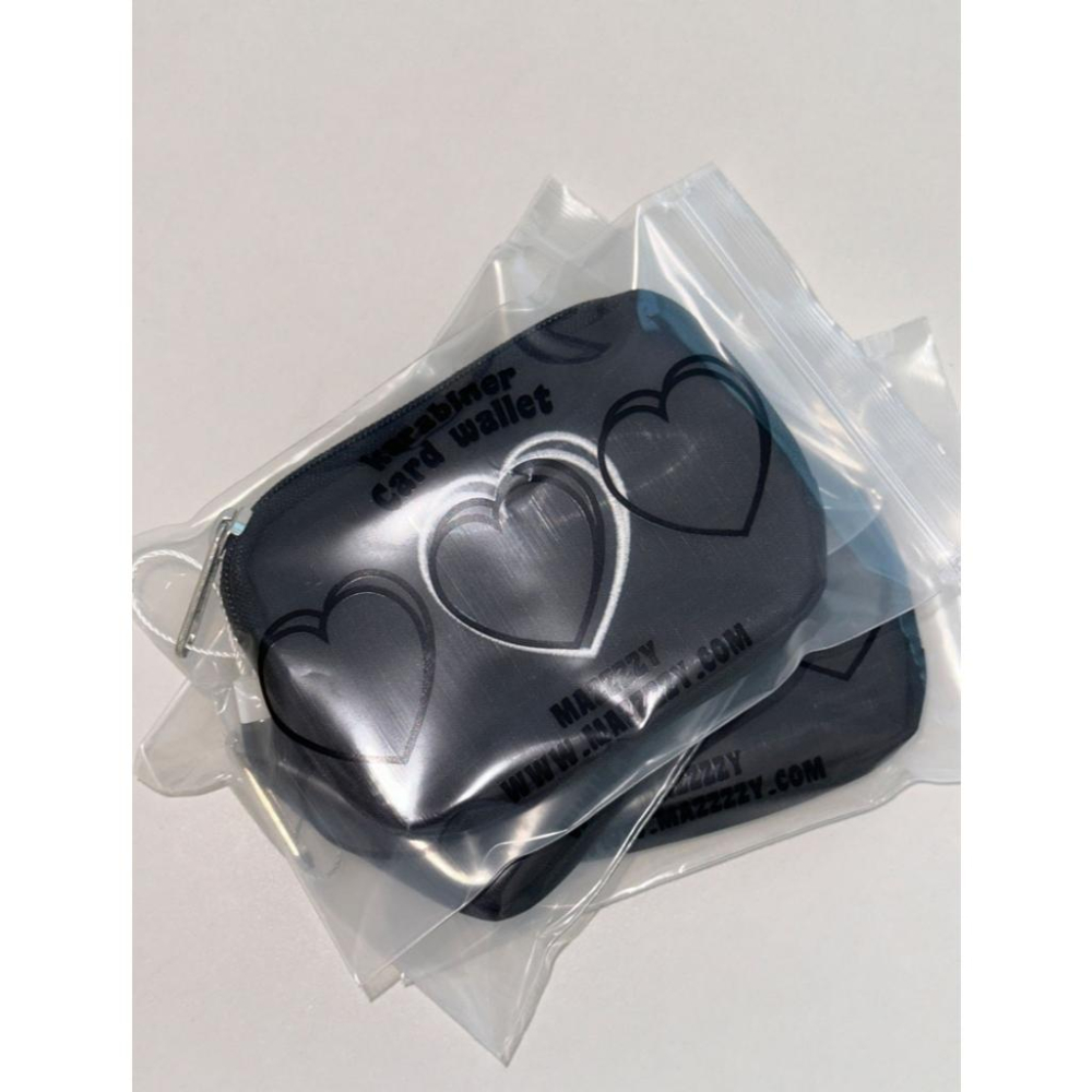 ʜᴀʀᴜᴅᴀɪʟʏ🌙 現貨｜MAZZZZY Signature Heart 愛心logo零錢包 布料卡片收納包 小物收納-細節圖8