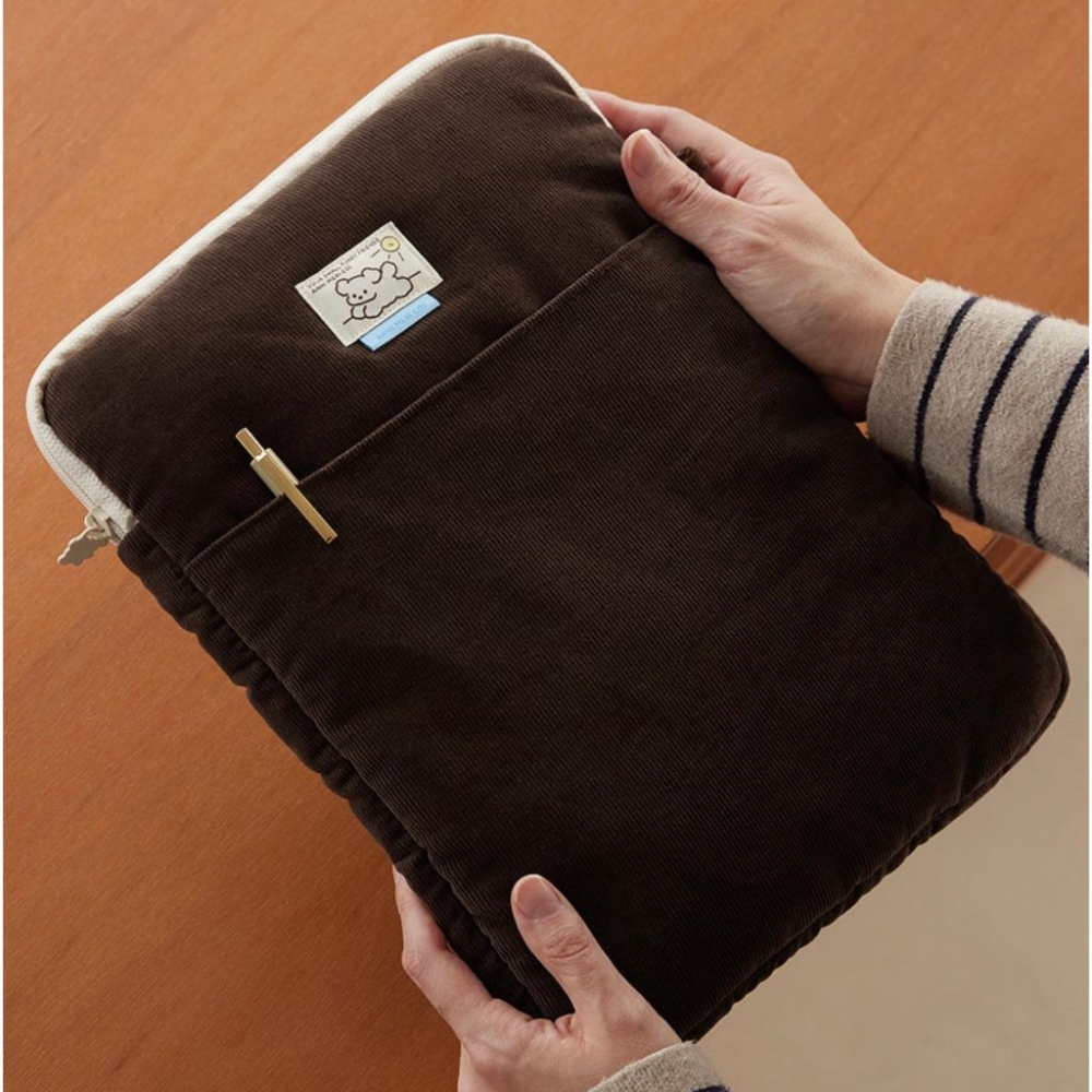 ʜᴀʀᴜᴅᴀɪʟʏ🌙 預購｜LIVEWORK COI 燈芯絨13吋電腦包 坑條13吋電腦包 13吋電腦包-細節圖5