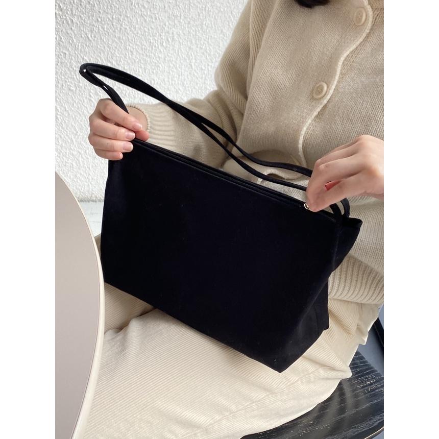 ʜᴀʀᴜᴅᴀɪʟʏ🌙  預購｜ppocketto 黑白簡約 帆布肩背包 半月包 水餃包-細節圖6