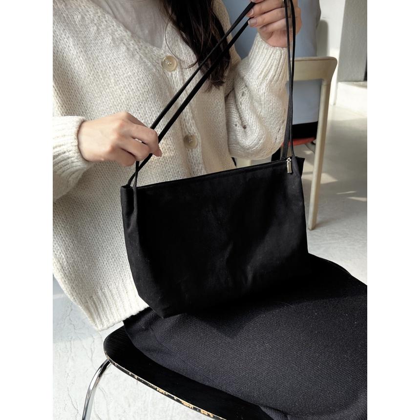 ʜᴀʀᴜᴅᴀɪʟʏ🌙  預購｜ppocketto 黑白簡約 帆布肩背包 半月包 水餃包-細節圖8