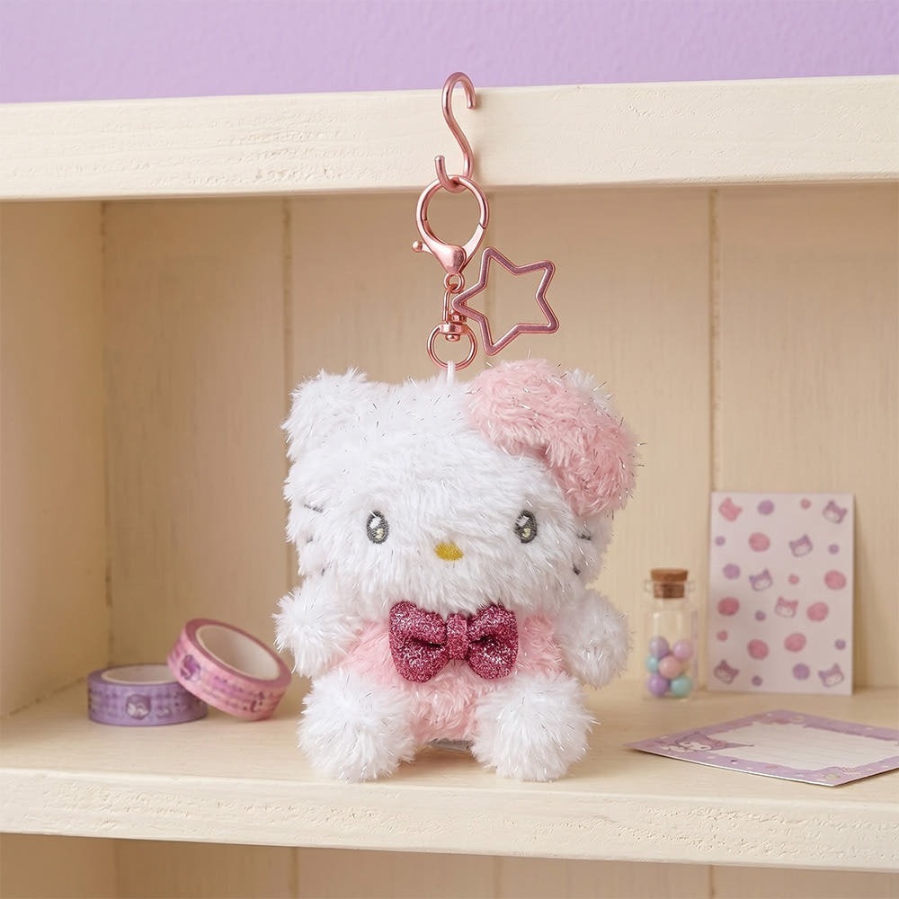 ʜᴀʀᴜᴅᴀɪʟʏ🌙  預購｜Sanrio 三麗鷗閃亮蝴蝶結娃娃吊飾 亮粉領結吊飾玩偶 10C吊飾娃娃-細節圖6