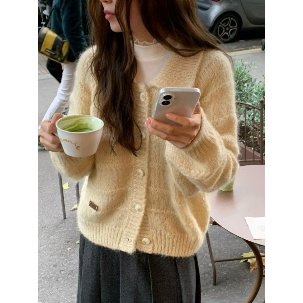 ✨️Korinana🇰🇷預購 正韓東大門代購 VENIR 慵懶氣質馬海毛×羊毛混紡翻領針織外套｜軟糯顯瘦｜開襟毛衣｜軟萌-細節圖5