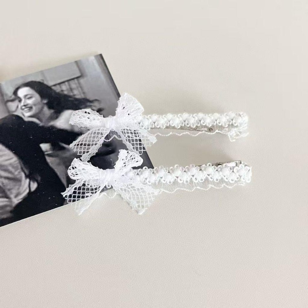 ✨️Korinana🇰🇷正韓東大門代購｜現貨+預購｜蕾絲蝴蝶結髮夾（黑／白）韓國流行髮飾 時尚百搭 ins pa-細節圖3