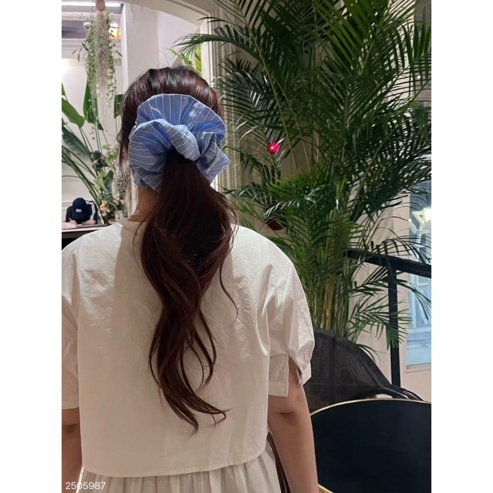 ✨️Korinana🇰🇷正韓東大門代購｜現貨+預購｜藍色系條紋大腸髮圈（淺藍/天空藍） 韓國流行髮飾代購 火紅 Re-細節圖7
