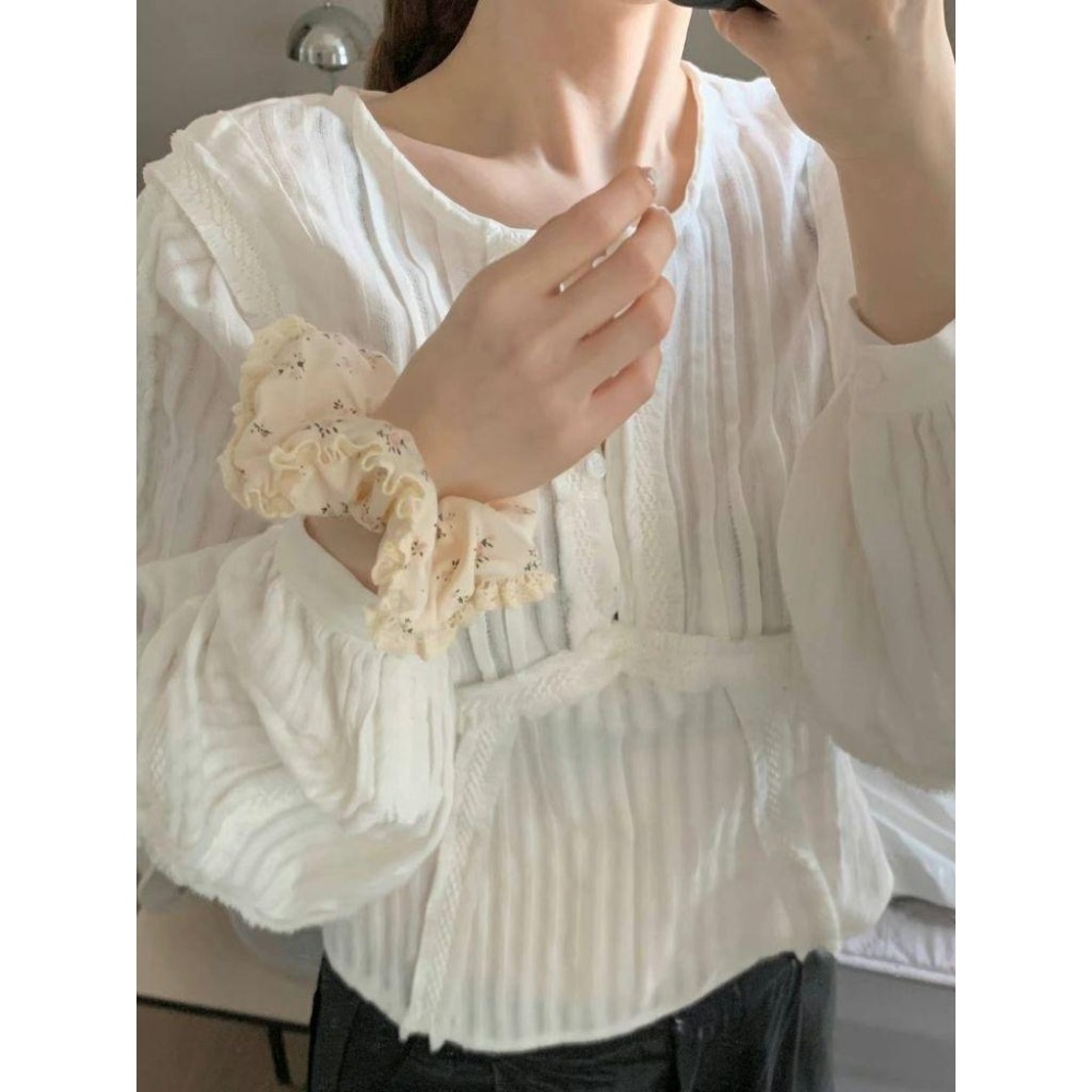 ✨️Korinana🇰🇷正韓東大門Earlobe｜現貨+預購｜蕾絲滾邊碎花大腸髮圈（米／咖／黑） 韓國流行髮飾代購-細節圖4