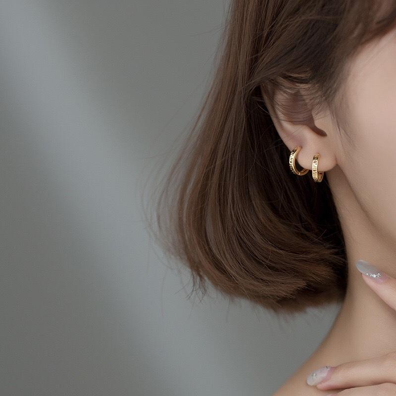 《真愛鍊Cherish 》S925通體純銀耳扣耳環 鏤空寬版時尚設計 男女耳圈圈圈耳環 通體純銀耳圈 銀樓銀飾-細節圖2