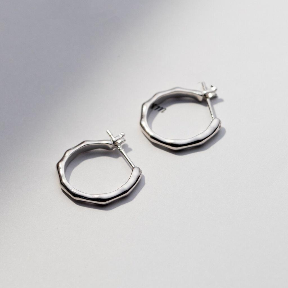 《真愛鍊Cherish 》S925通體純銀耳扣耳環 波浪厚實切面時尚設計 耳圈圈圈耳環 通體純銀耳圈 銀樓銀飾-細節圖2