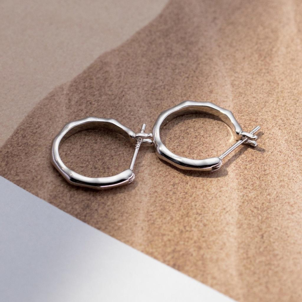 《真愛鍊Cherish 》S925通體純銀耳扣耳環 波浪厚實切面時尚設計 耳圈圈圈耳環 通體純銀耳圈 銀樓銀飾-細節圖4