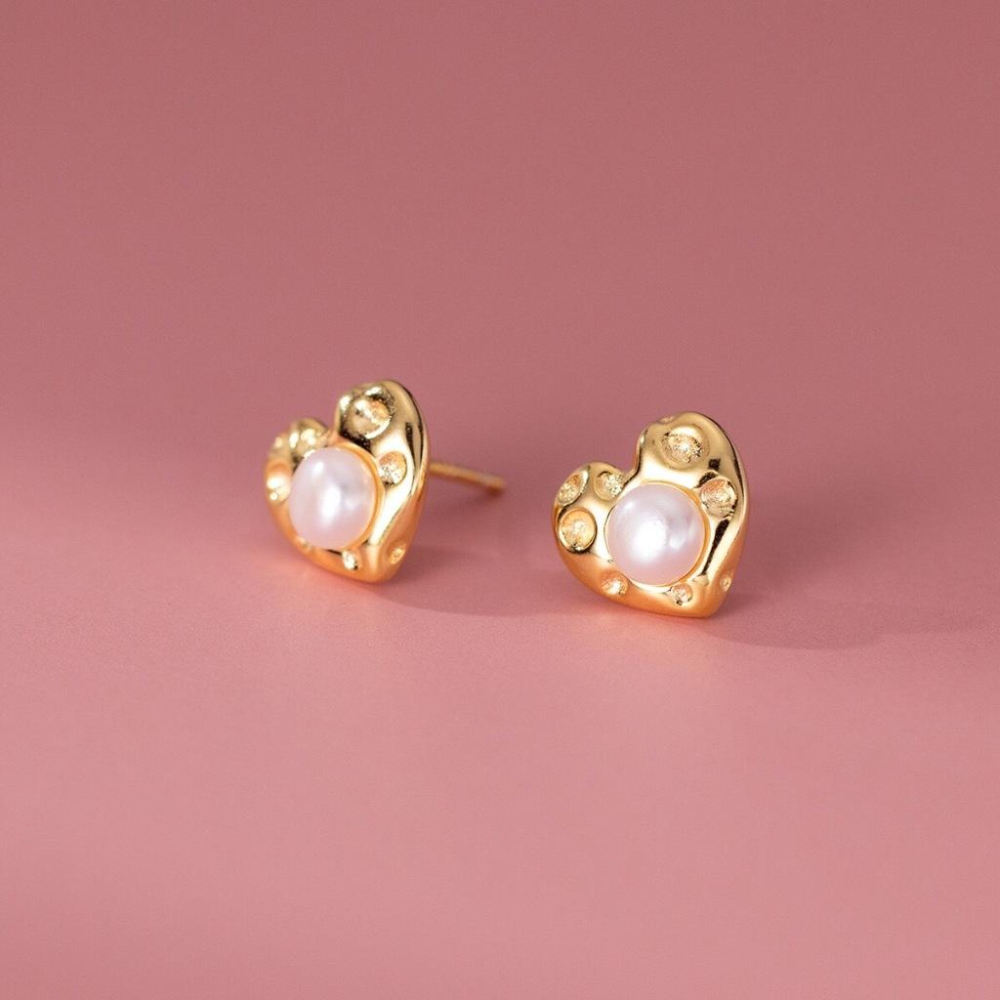 《真愛鍊Cherish 》S925通體純銀耳環 愛心樣式鑲嵌貝珠鋯石獨特設計 精緻時尚 優雅銀飾銀樓-細節圖2