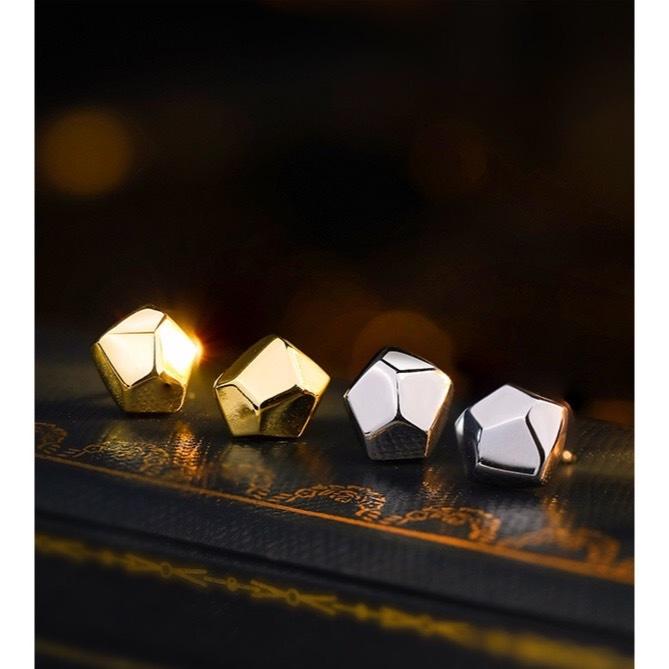 《真愛鍊Cherish 》S925通體純銀耳環  不規則的切面圓弧度的造型 銀樓店面 通體純銀耳環 通體純銀飾品-細節圖2