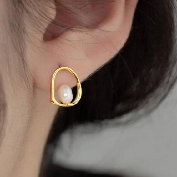 《真愛鍊Cherish 》S925通體純銀耳環 天然淡水珠 氣質鏤空幾何造型 天然珍珠 氣質 上班日常配戴-細節圖3