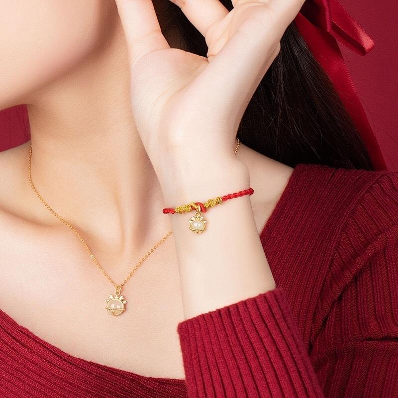 《真愛鍊Cherish 》S925通體純銀手作紅繩手鏈 搭配金龍賀歲天然和田玉造型 紅繩 福氣 文創-細節圖4