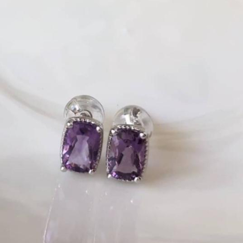 《真愛鍊Cherish 》天然紫水晶S925通體純銀耳環 美麗方形紫水晶 天然色 切割面 精緻微鑲珠寶 銀樓 寶石
