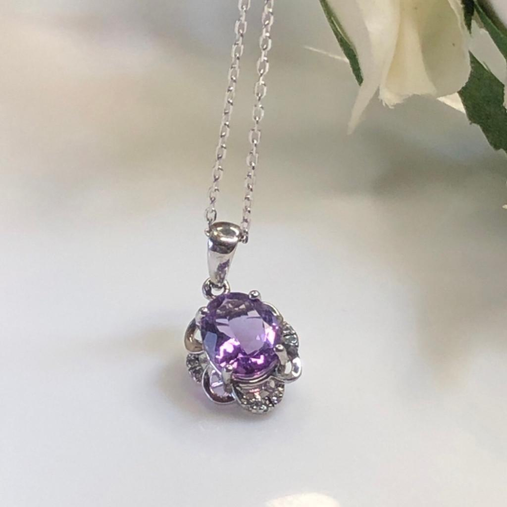 《真愛鍊Cherish 》天然紫水晶S925通體純銀項鍊 微鑲花朵設計 珠寶 有色寶石 天然寶石 天然紫水晶-細節圖3